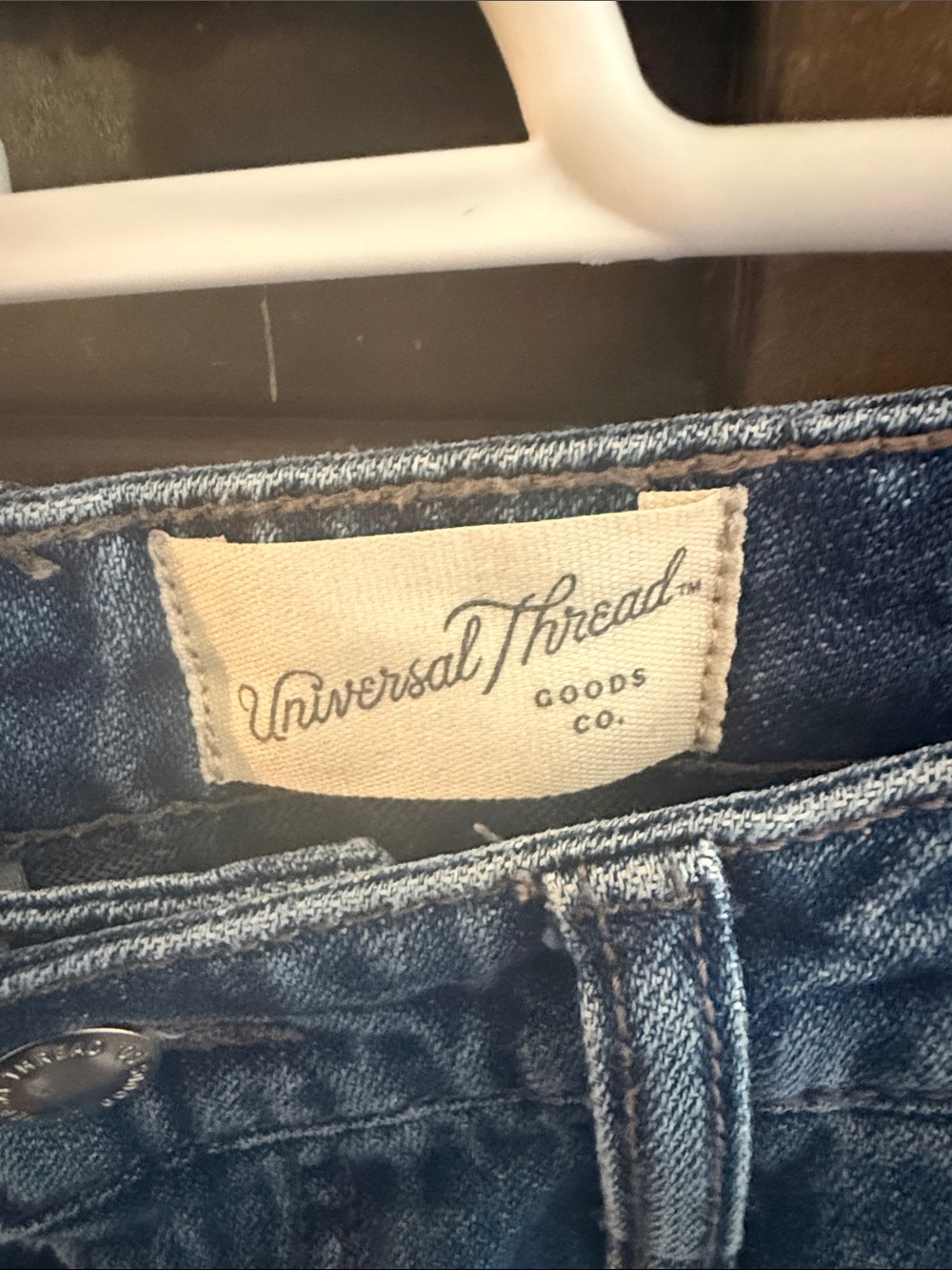 Universal Thread Blue Denim Jeans High-Rise - Picture 2 of 4